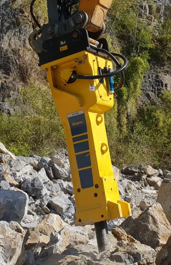 HYDRAULIC BREAKER - 35T